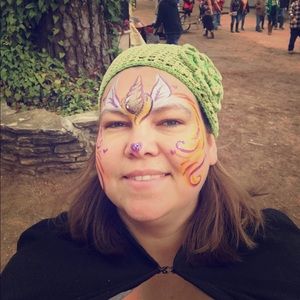 Meet your Posher, Kayla!